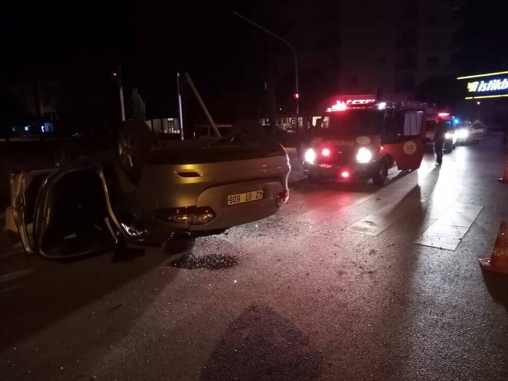 Konya'ya cenazeye gelirken kaza yaptılar