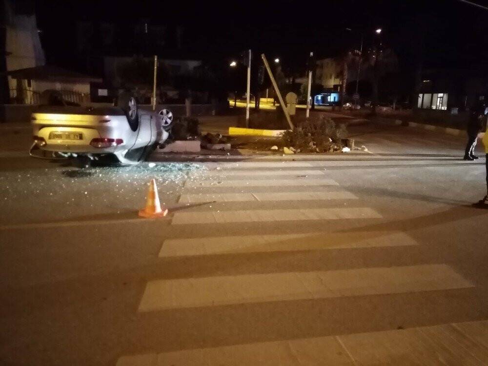 Konya'ya cenazeye gelirken kaza yaptılar