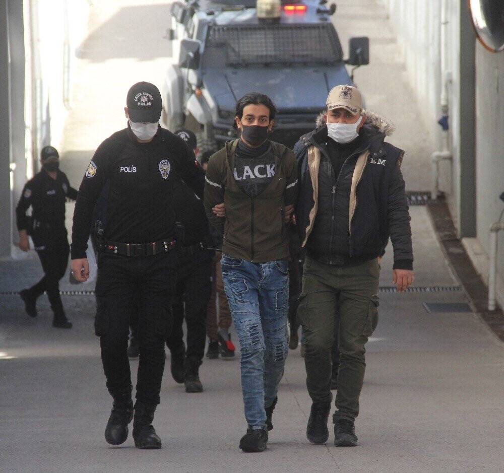 DEAŞ’ın uyuyan hücrelerine 5 tutuklama