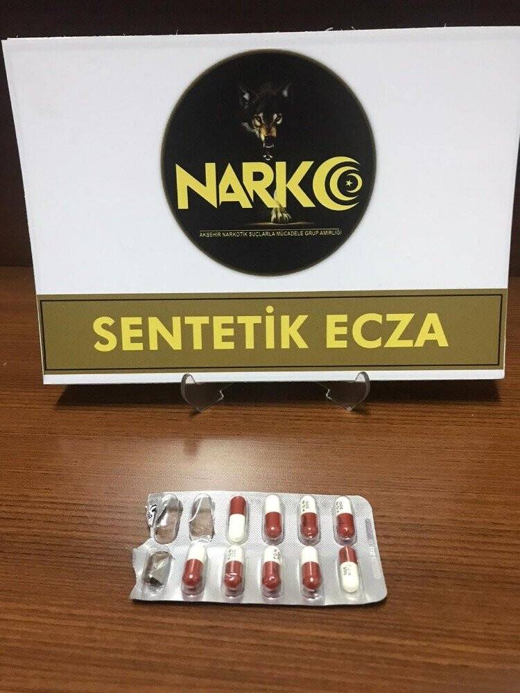 Yasakta uyuşturucu hapla yakalandılar