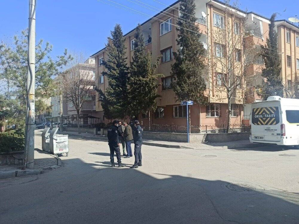 Eski eşe bıçaklı saldırı