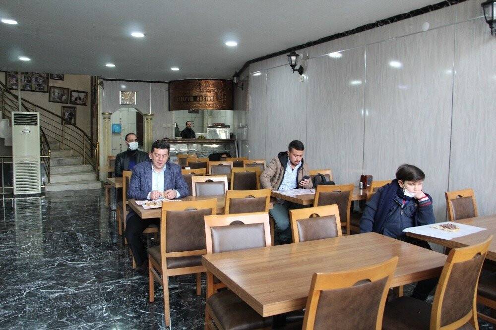 Akşam müjdeyi alan Siirtliler sabah büryana koştu