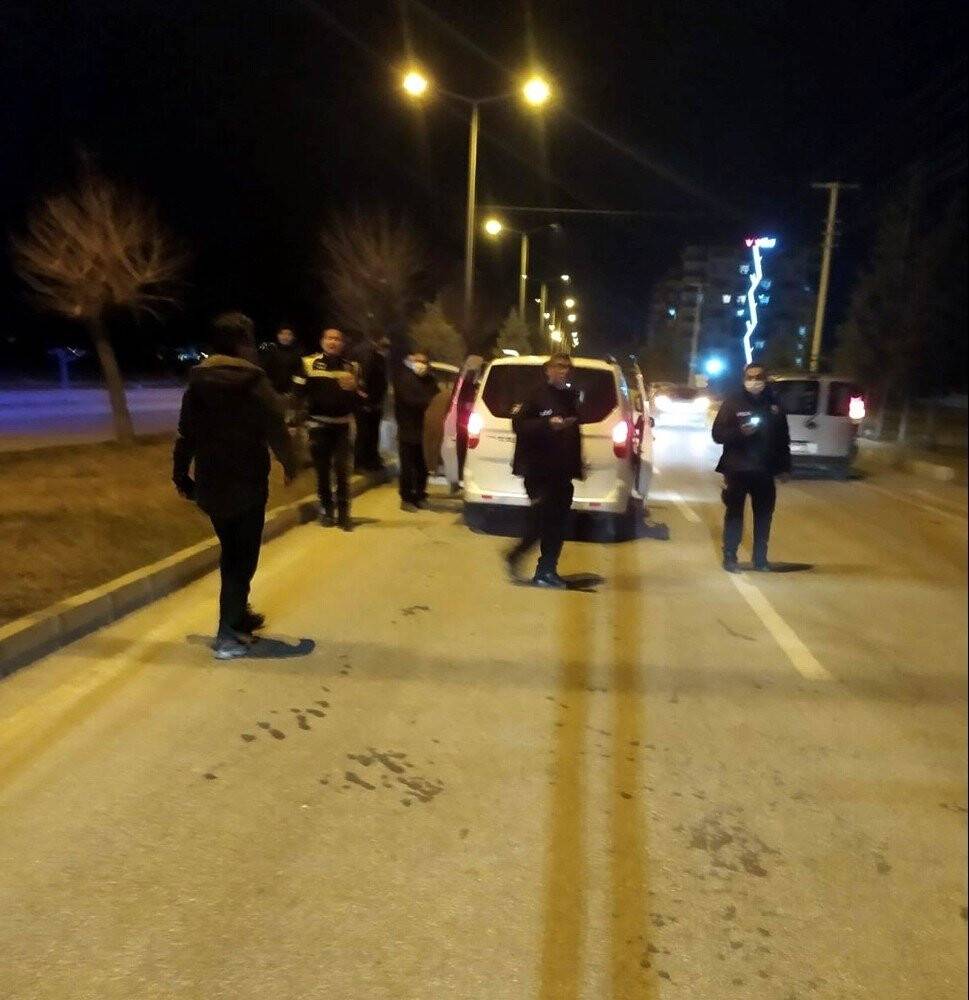 Hafif ticari aracın çarptığı yaya ağır yaralandı