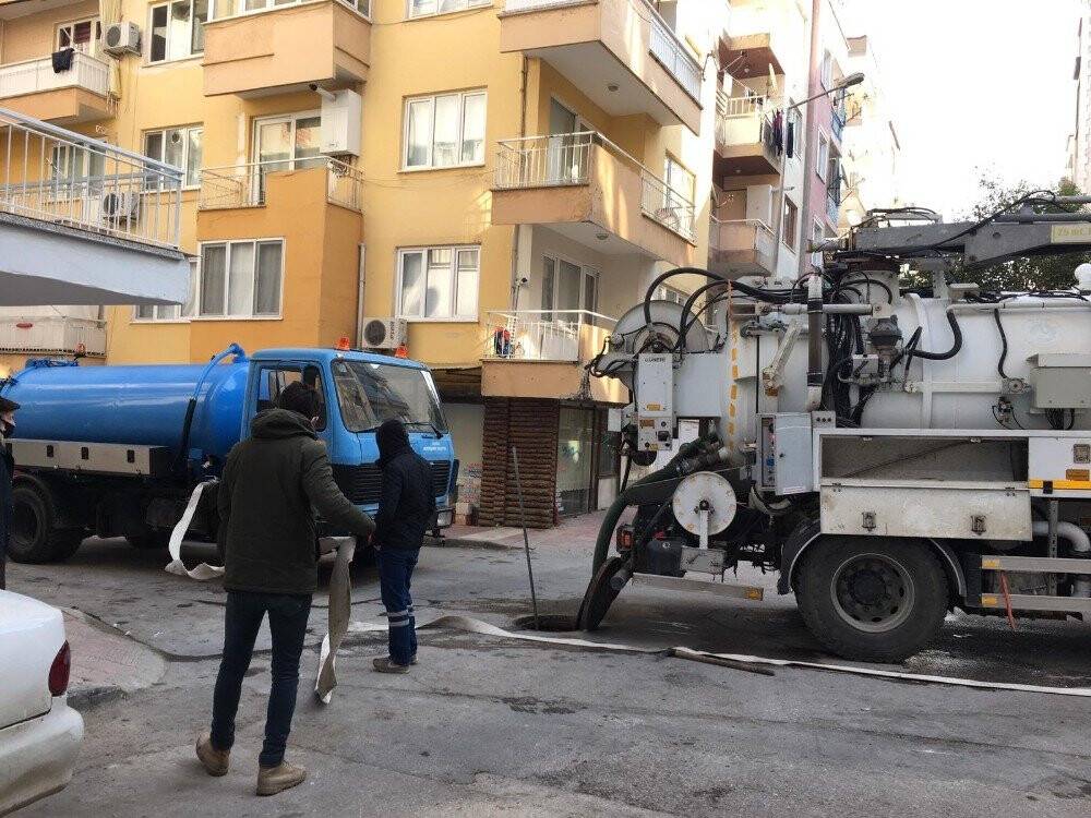 Kanalizasyon hattından çıkanlar şok etti
