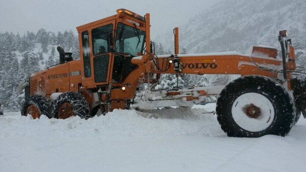Konya-Antalya karayolunda kar kalınlığı 20 santime ulaştı