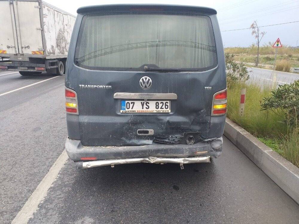 Trafik kazası sonrası düşündüren ilk yardım kargaşası