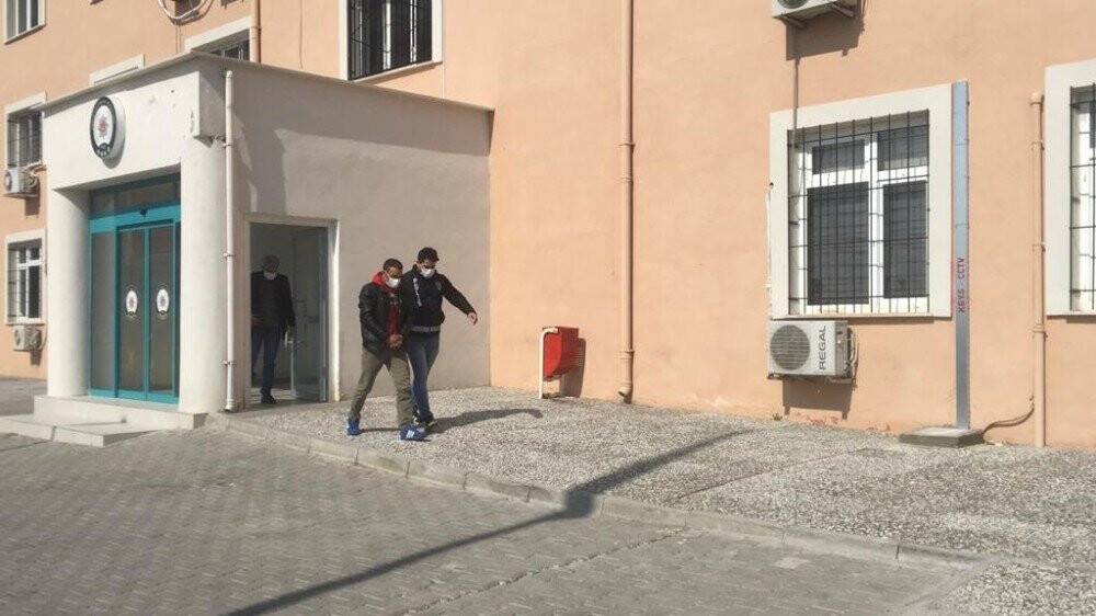 Huylu huyundan vazgeçmiyor