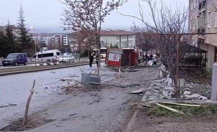 İtfaiye aracı işçi servisi ile çarpıştı: 1 ölü, 11 yaralı