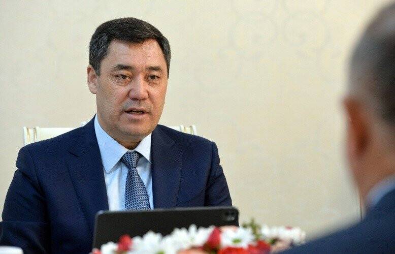 Bakan Çavuşoğlu, Kırgızistan Cumhurbaşkanı Caparov ile görüştü