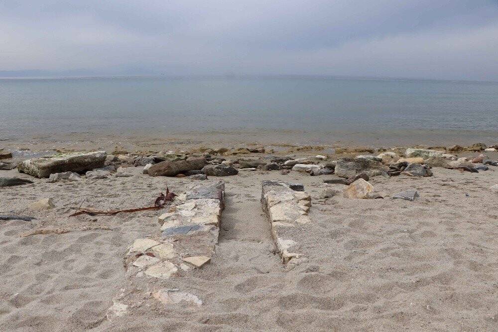 Sular çekildi, tarih ortaya çıktı