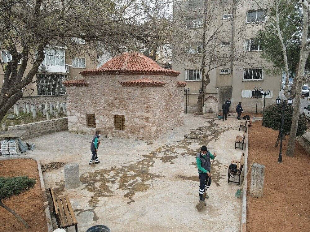 Efeler’de tarihi yapılarda çevre düzenlemesi yapılıyor
