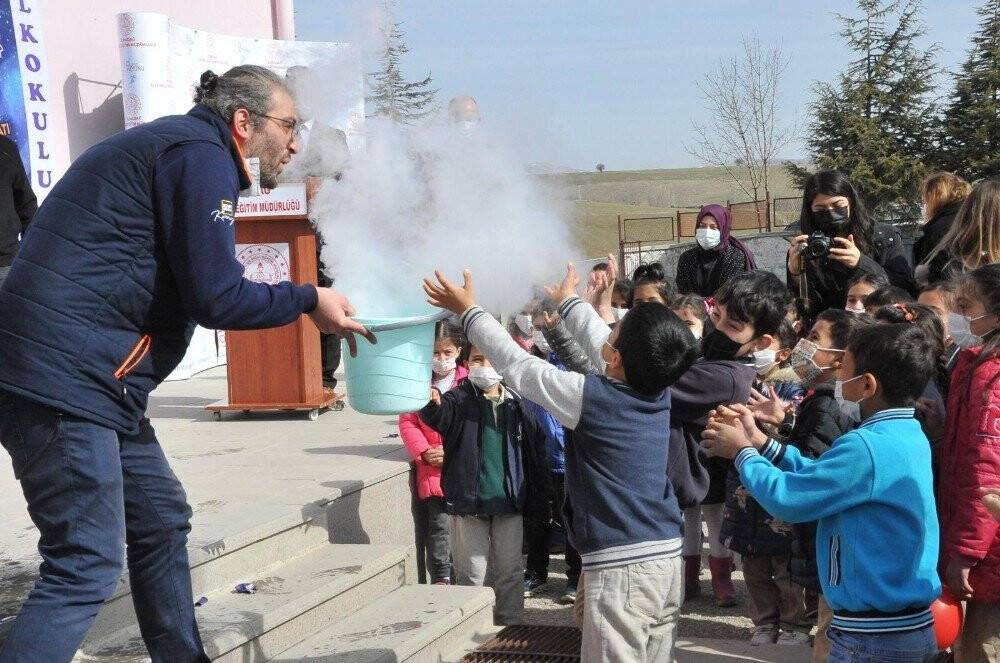 Konya Bilim Merkezi Ankara’daki öğrencileri bilimle buluşturdu