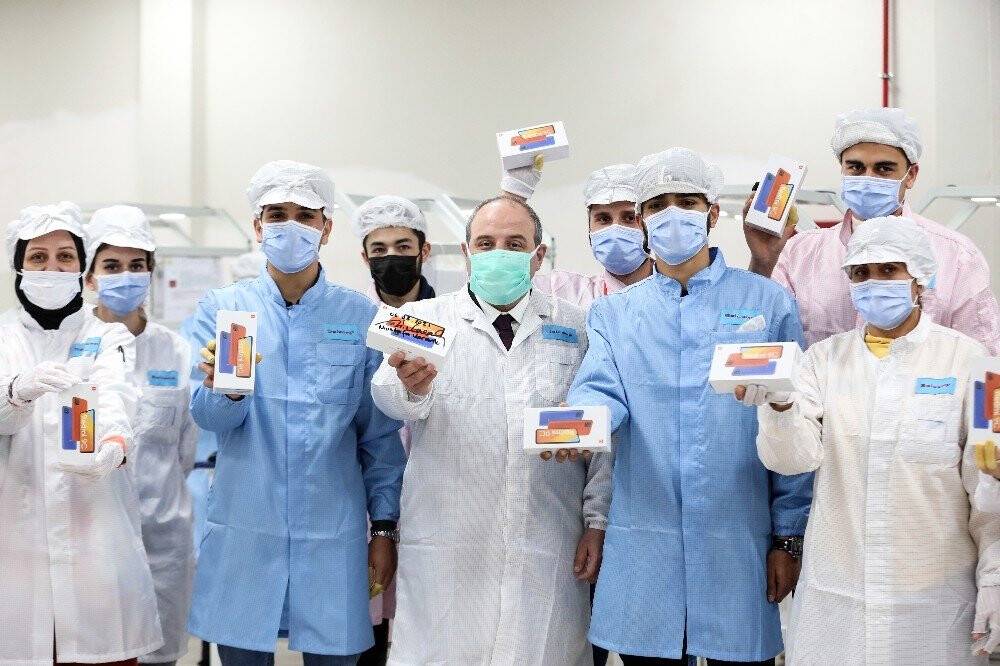 Türkiye'de üretilen 'Xiaomi' akıllı telefonlar nisanda satışa sunulacak