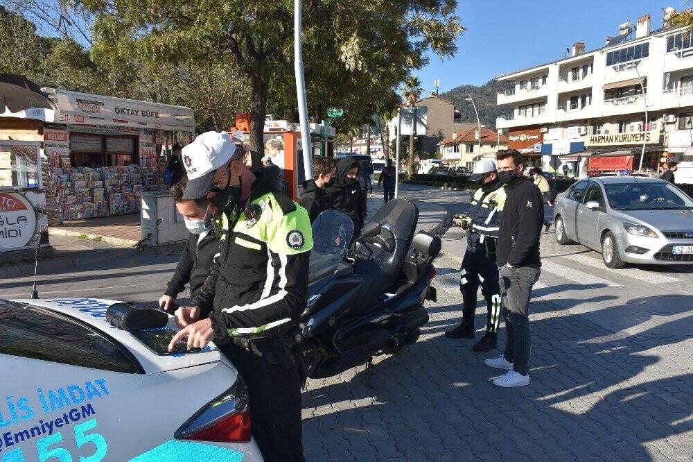 Marmaris’te kural tanımaz motosiklet sürücülerine göz açtırılmıyor