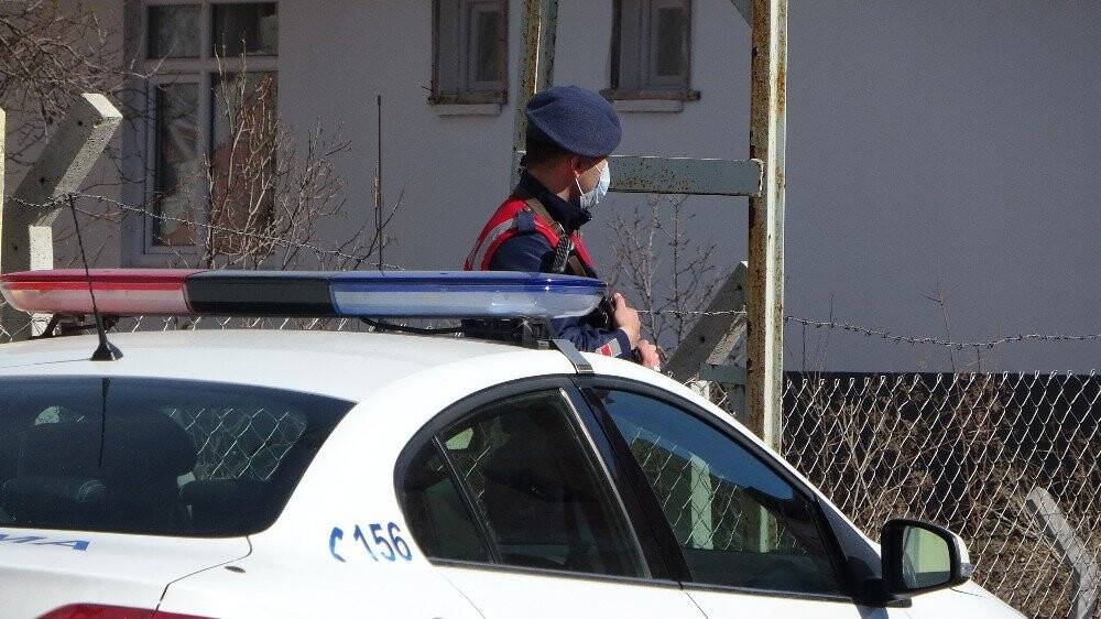 Okul servisinde öldürülen 2 öğrenci toprağa verildi