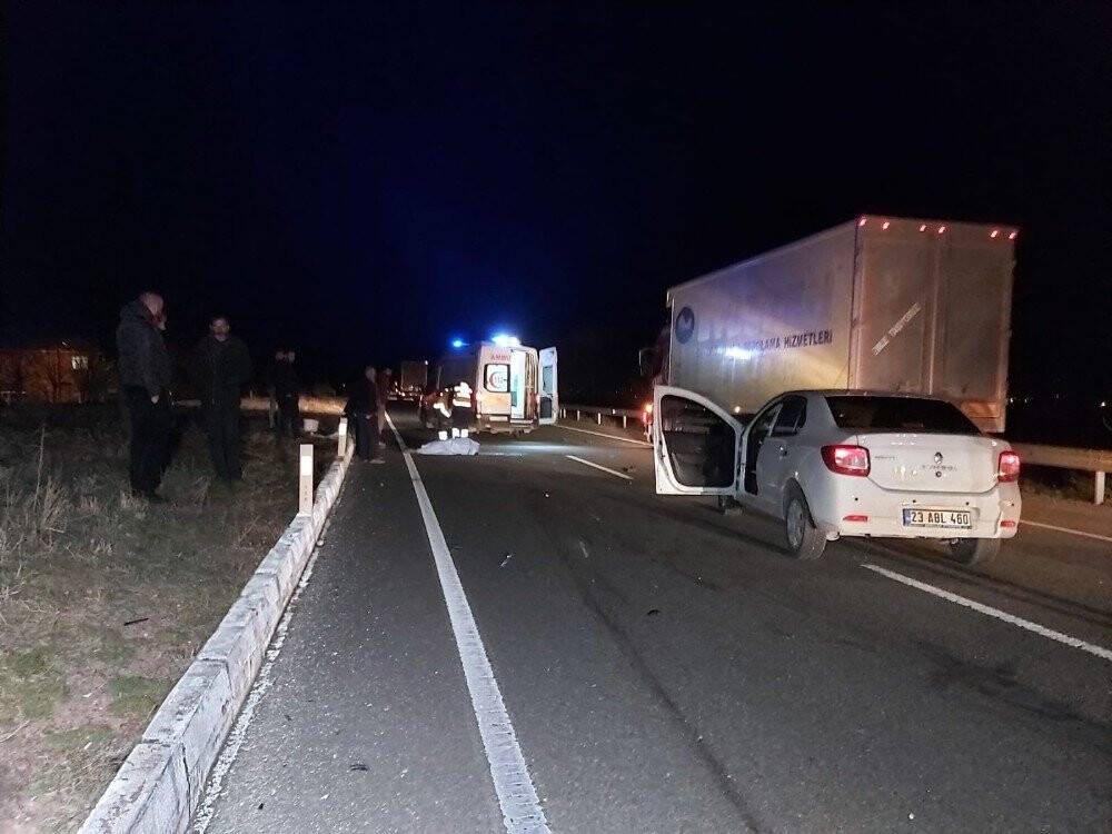 Otomobil ile motosiklet çarpıştı: 1 ölü, 1 yaralı