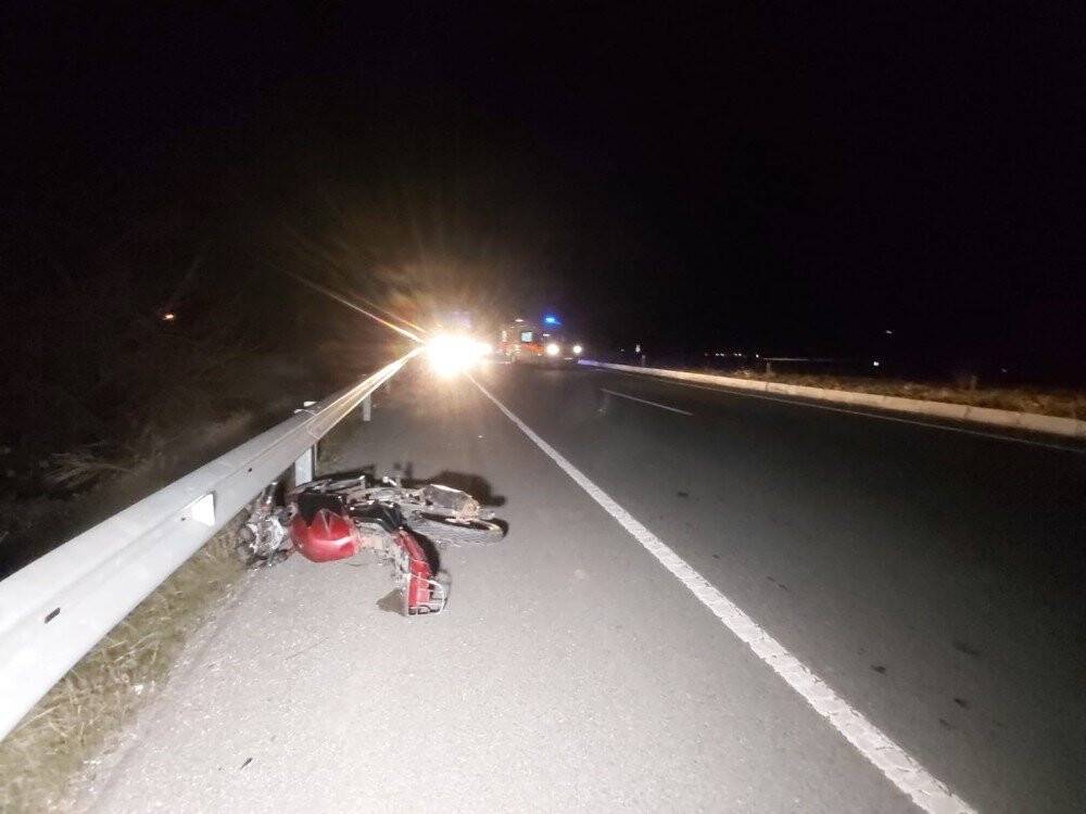 Otomobil ile motosiklet çarpıştı: 1 ölü, 1 yaralı