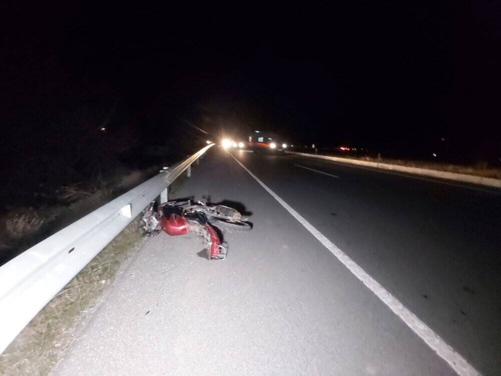 Otomobil ile motosiklet çarpıştı: 1 ölü, 1 yaralı