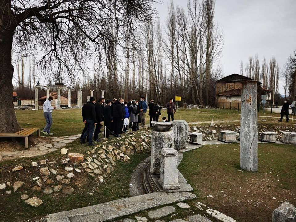 Bakan Kasapoğlu Aizanoi Antik Kenti’ni ziyaret etti
