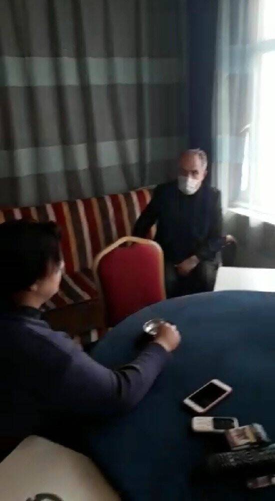 Kırmızı kategorideki Konya'da kahvehaneye çevrilen apartman dairesinde polise yakalandılar