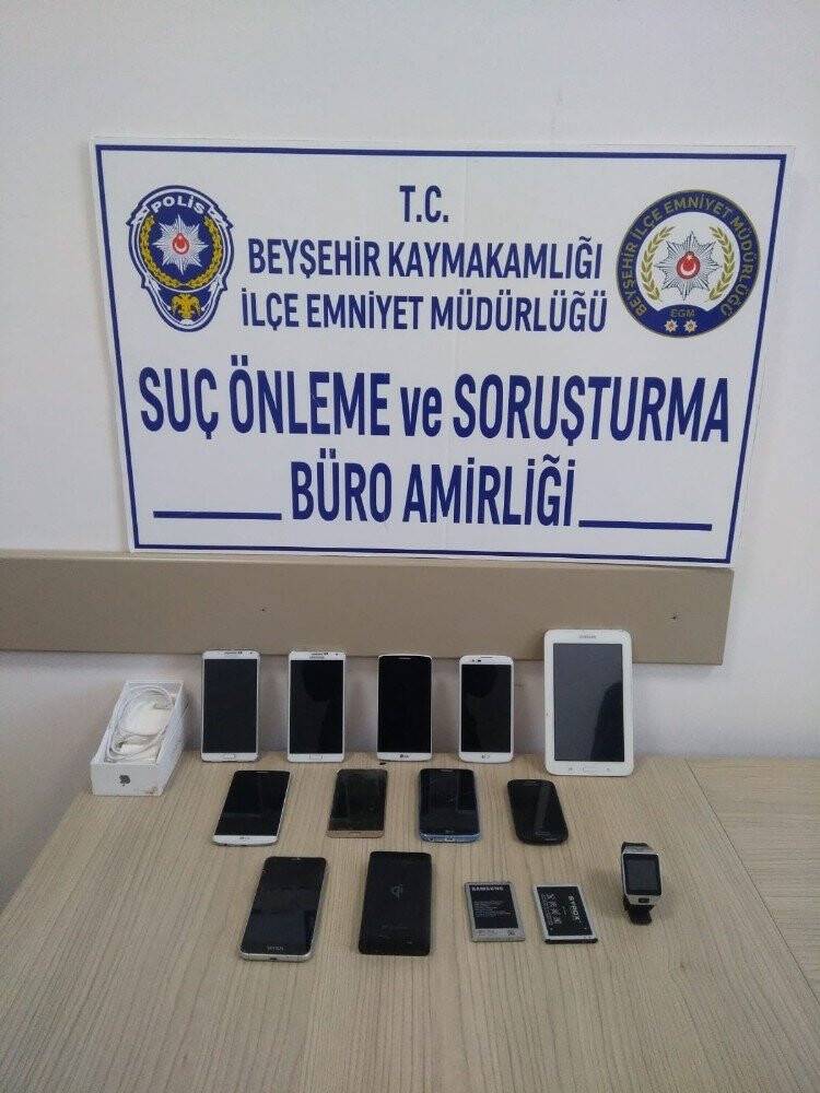 Konya'da hırsızlık zanlıları otobüste yakalandı