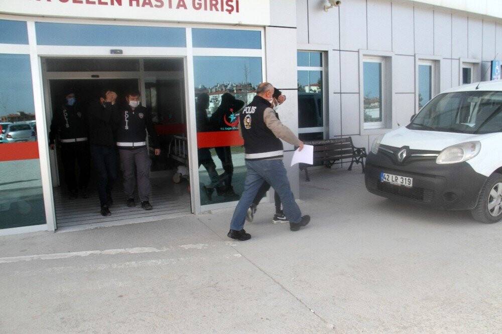 Konya'da hırsızlık zanlıları otobüste yakalandı