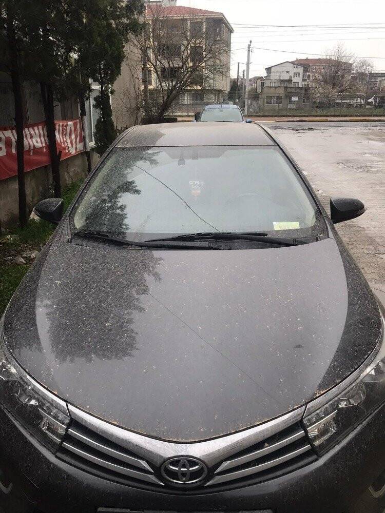 Çamur yağdı