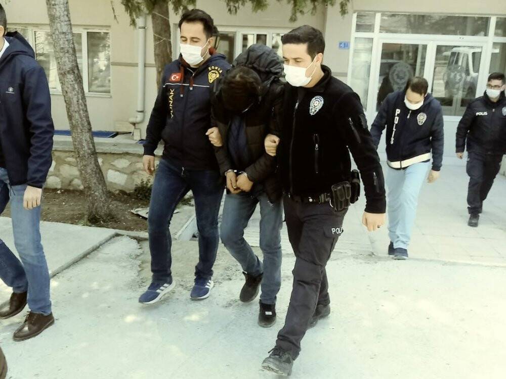 Uyuşturucu satıcıları 2 aylık takiple yakalandı