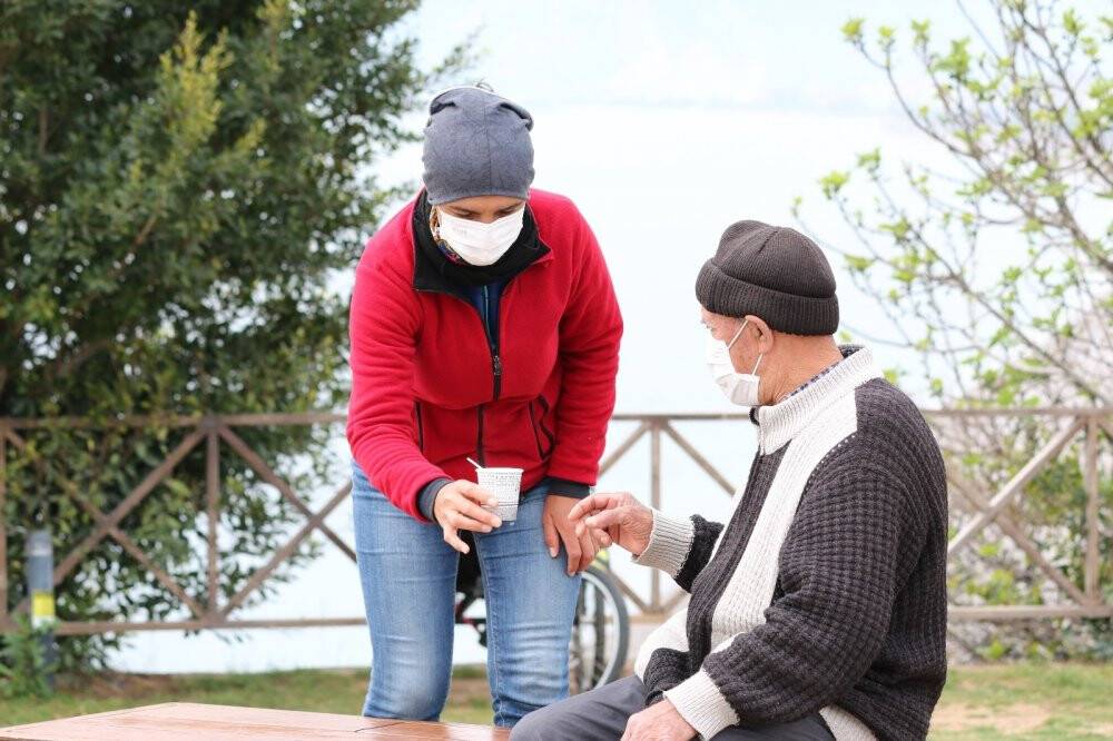 Pandemide mahallelinin hediye ettiği bisiklet ekmek kapısı oldu