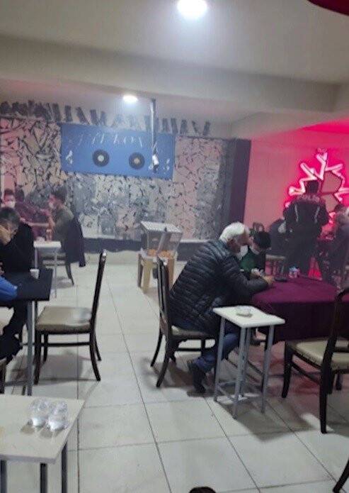 Konya polisinden 3 kapılı kumarhaneye baskın