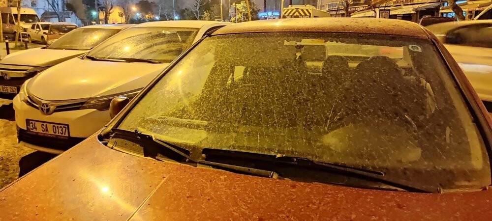 İstanbul’da çamur yağışı etkili oldu