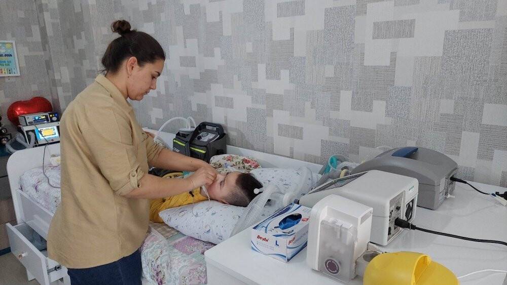 SMA hastası Egehan son şansını kaybetmek istemiyor