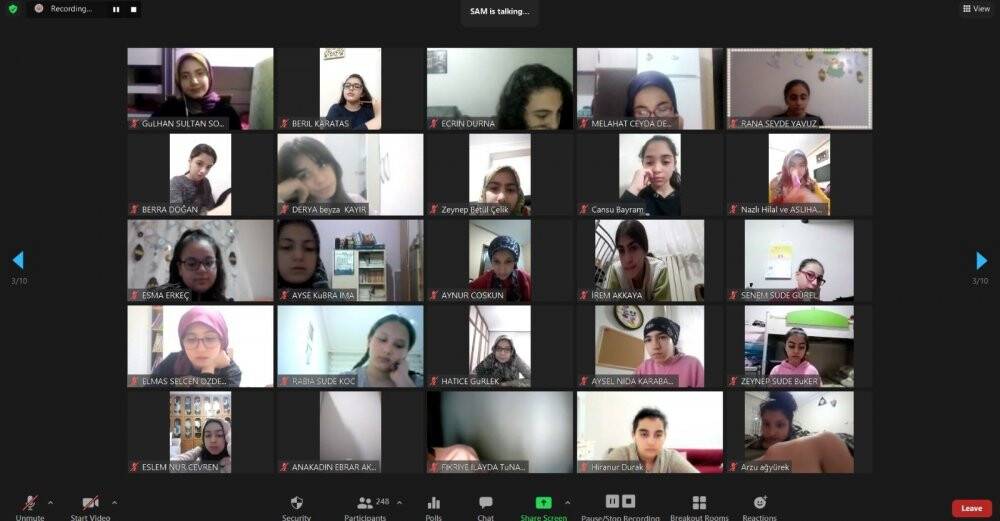 Konya'da Bilgehane öğrencileri Ramazanı dolu dolu geçiriyor