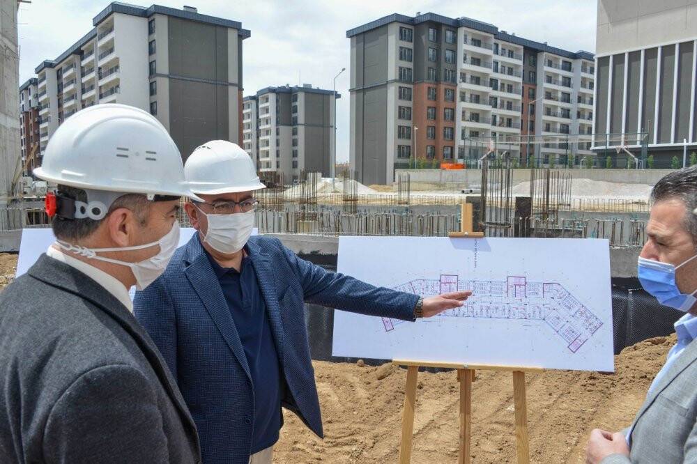 Meram’a 40 derslikli eğitim kampüsü