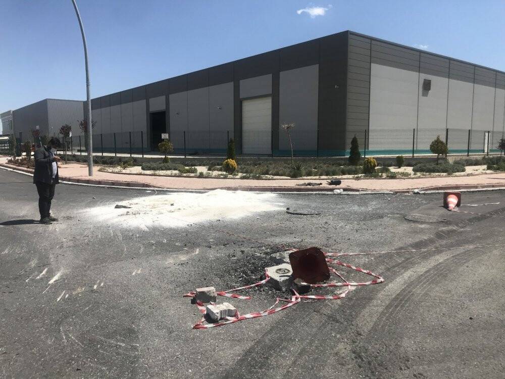 Konya’da kaza! Kamyonet ve minibüsün devrilme anı kameralara yansıdı