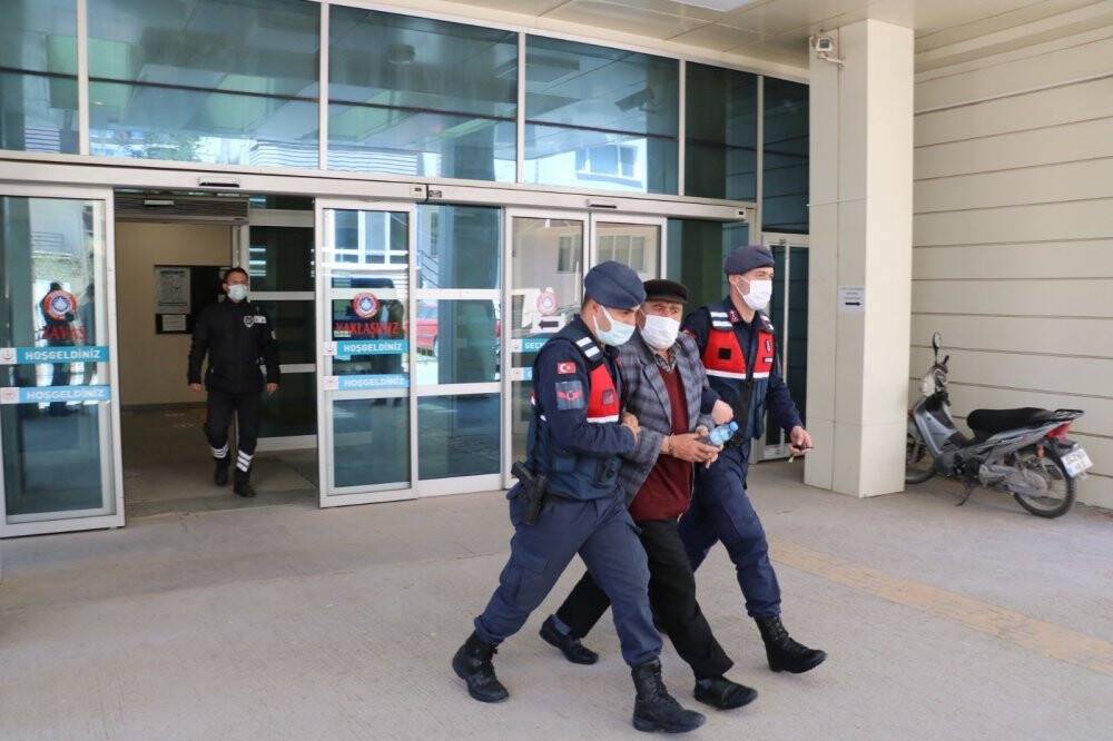 Cinayet zanlısı gazetecilere: “Çekme lan, adaleti mi savunacaksınız sanki bana?” diye tepki gösterdi