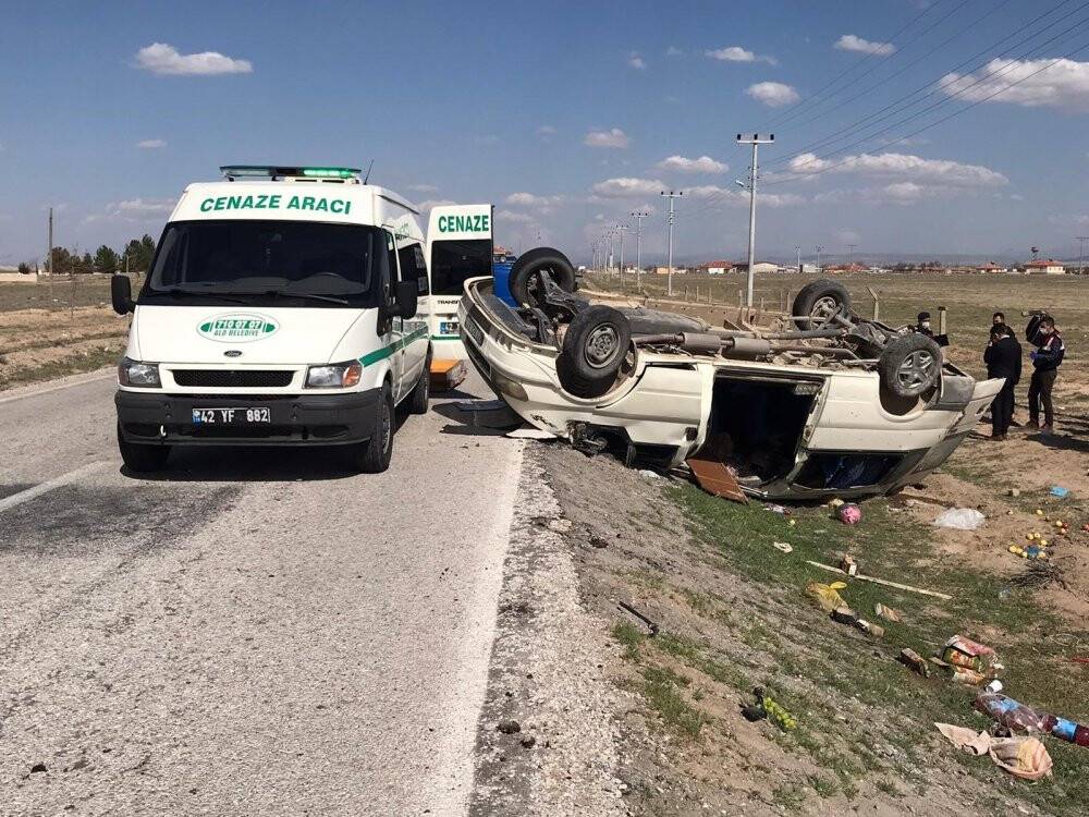 Konya'da feci kaza! Tarım işçilerini taşıyan minibüs devrildi: 2 ölü, 6 yaralı