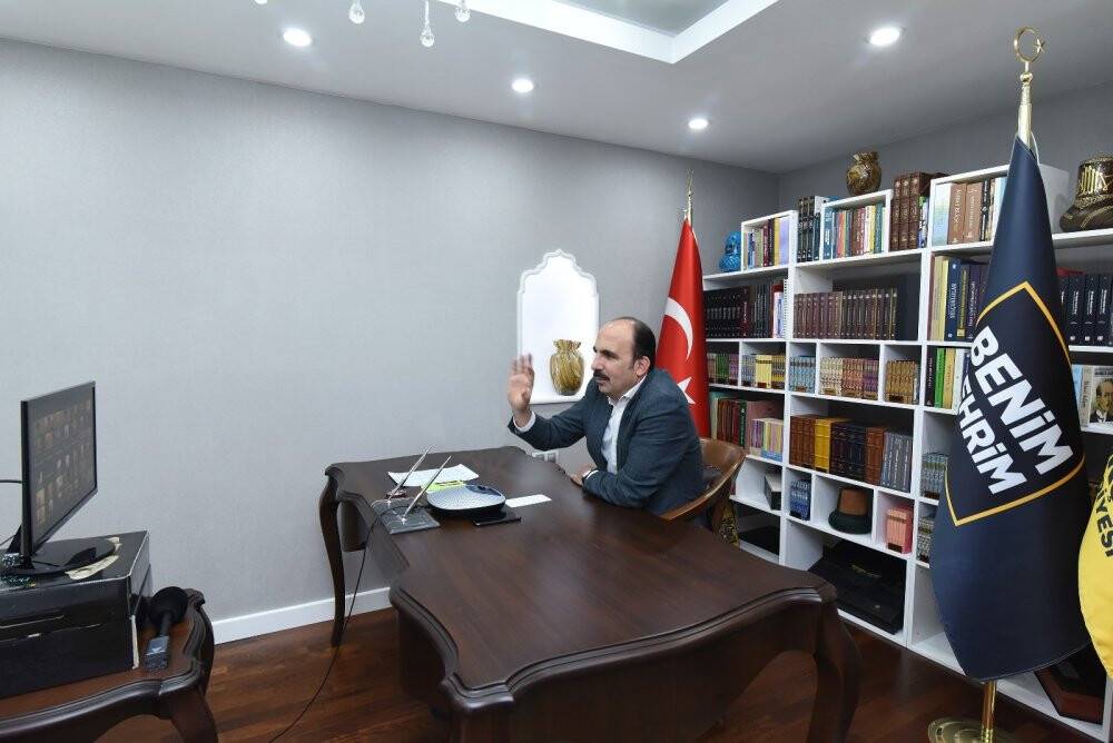 Konya’da 23 Nisan doğumlu çocuklara 'online' sürpriz yapıldı