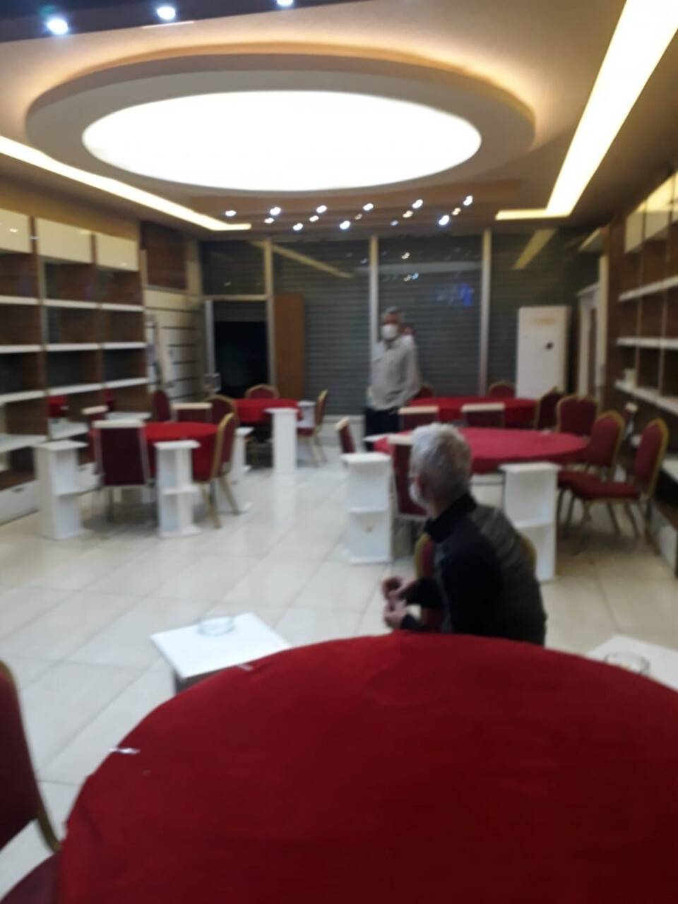 Konya'da kısıtlamada 3 eğlence mekanına polis baskını!