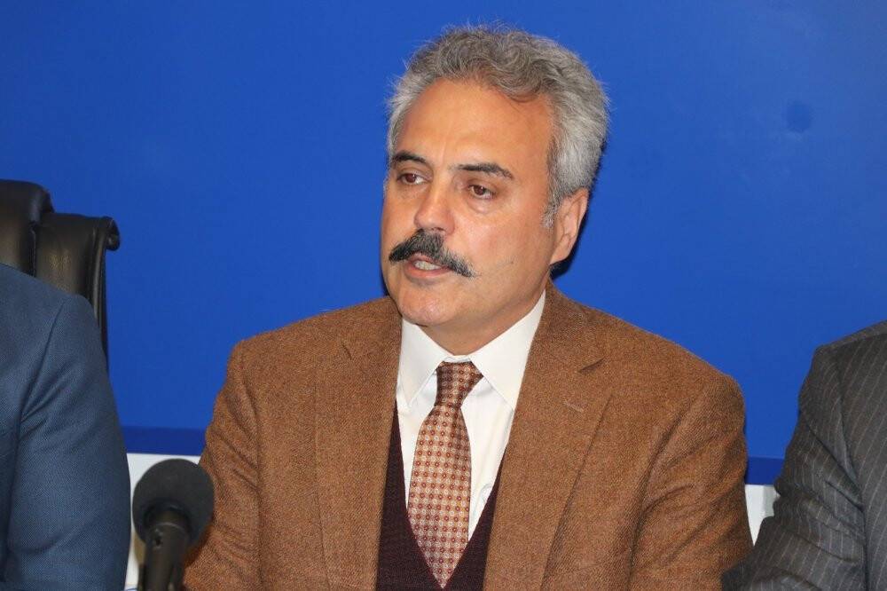 Korona virüsten hayatını kaybeden eski AK Parti Milletvekili Uysal son yolculuğuna uğurlandı