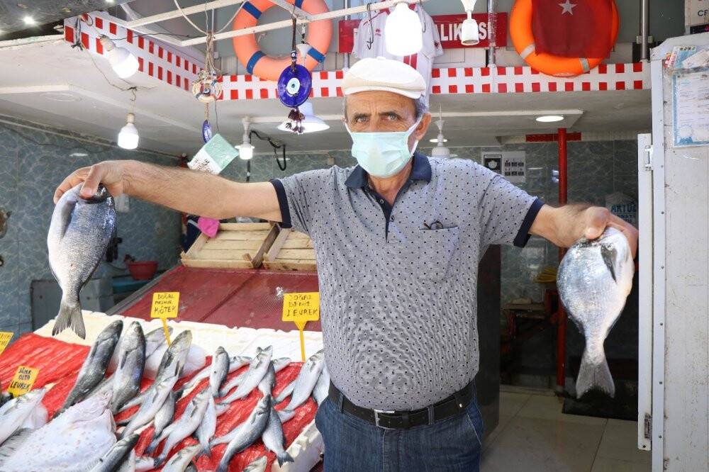 Balık satışları azaldı fiyatlar düştü
