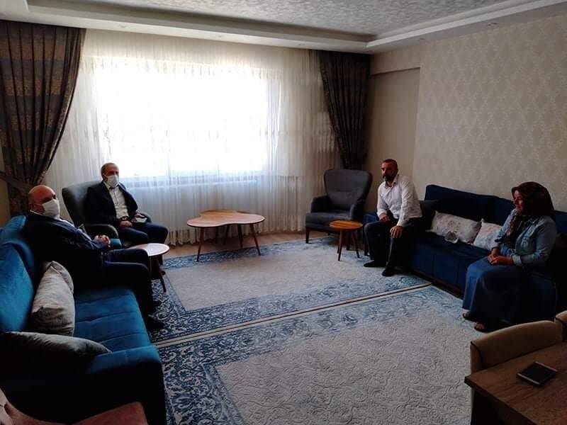 Kaymakam Çakıcı’dan şehit aileleri ve sağlıkçılarla bayramlaştı