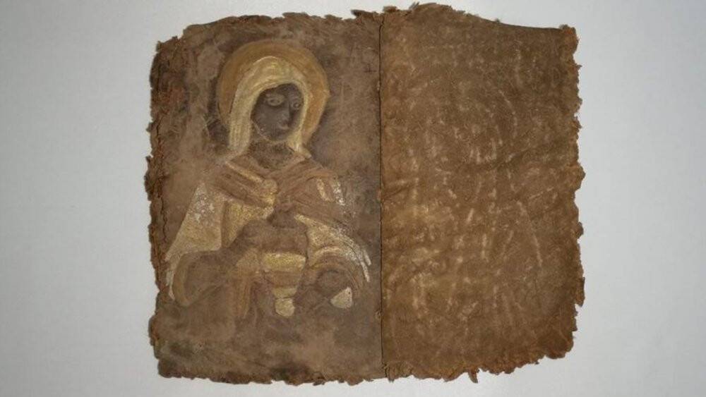 Değeri tam 13 milyon dolar, üzerinde Hz. İsa’nın çarmıha gerilmiş ikonografik resimleri bulunuyor