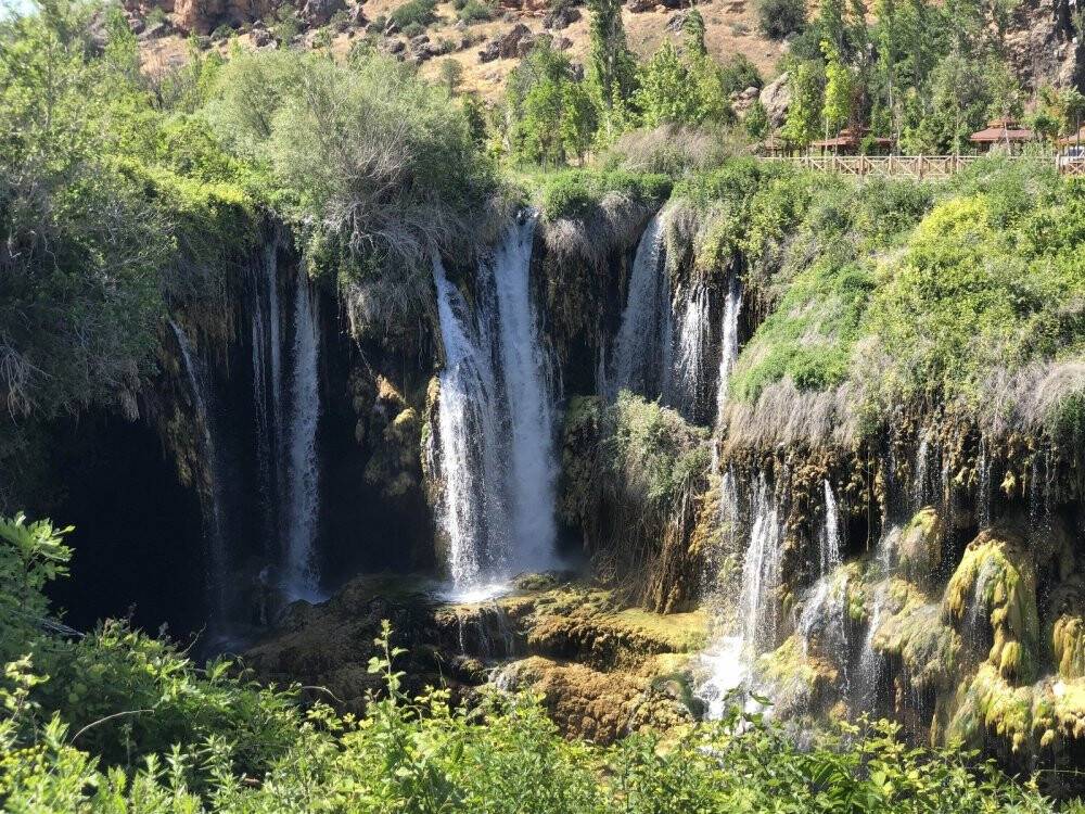 Hadim Yerköprü Şelalesi tam kısıtlama sonrası ziyaretçileri bekliyor
