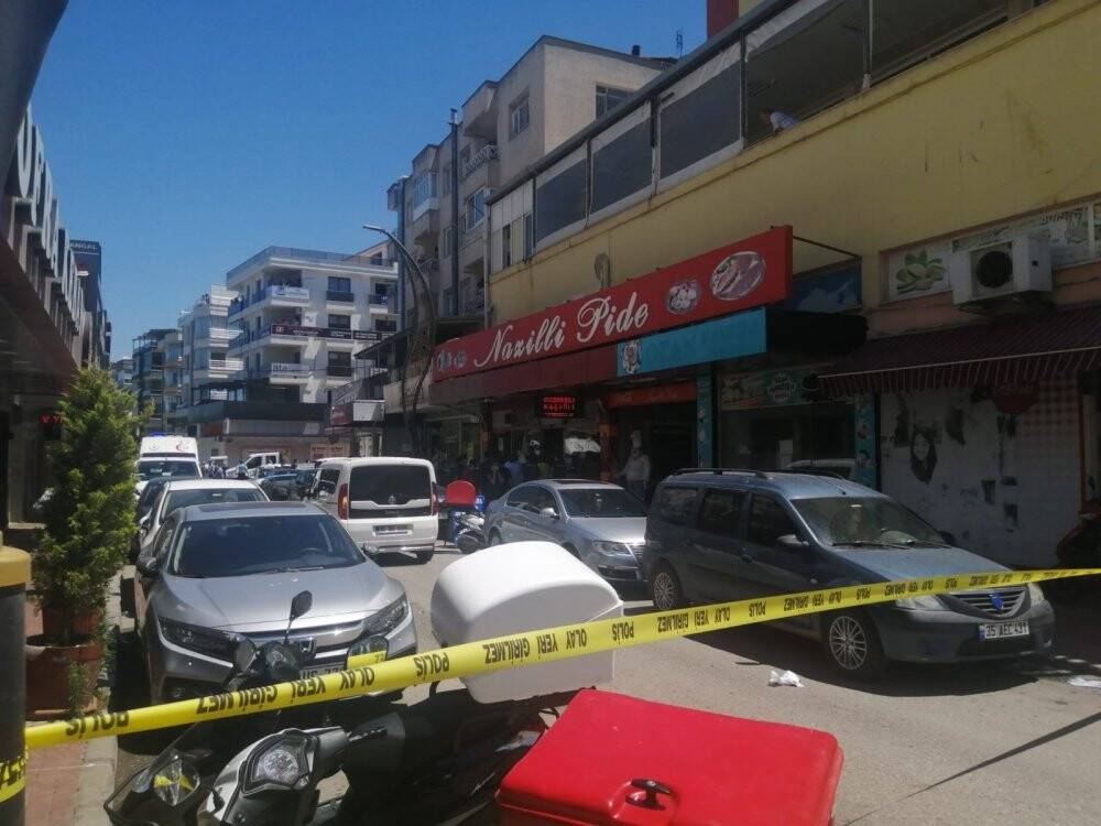 İş yerine silahlı saldırı: 2 ölü 1 ağır yaralı