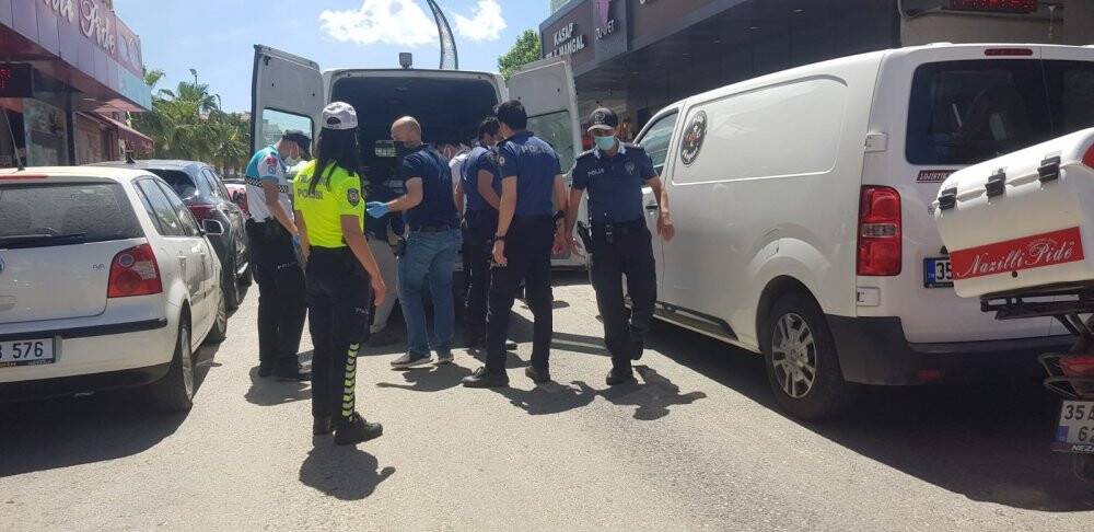 İş yerine silahlı saldırı: 2 ölü 1 ağır yaralı