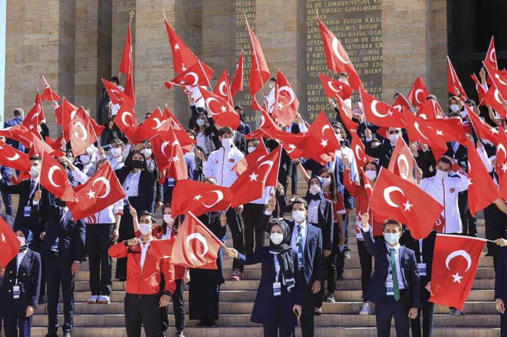 Bakan Kasapoğlu Anıtkabir’de