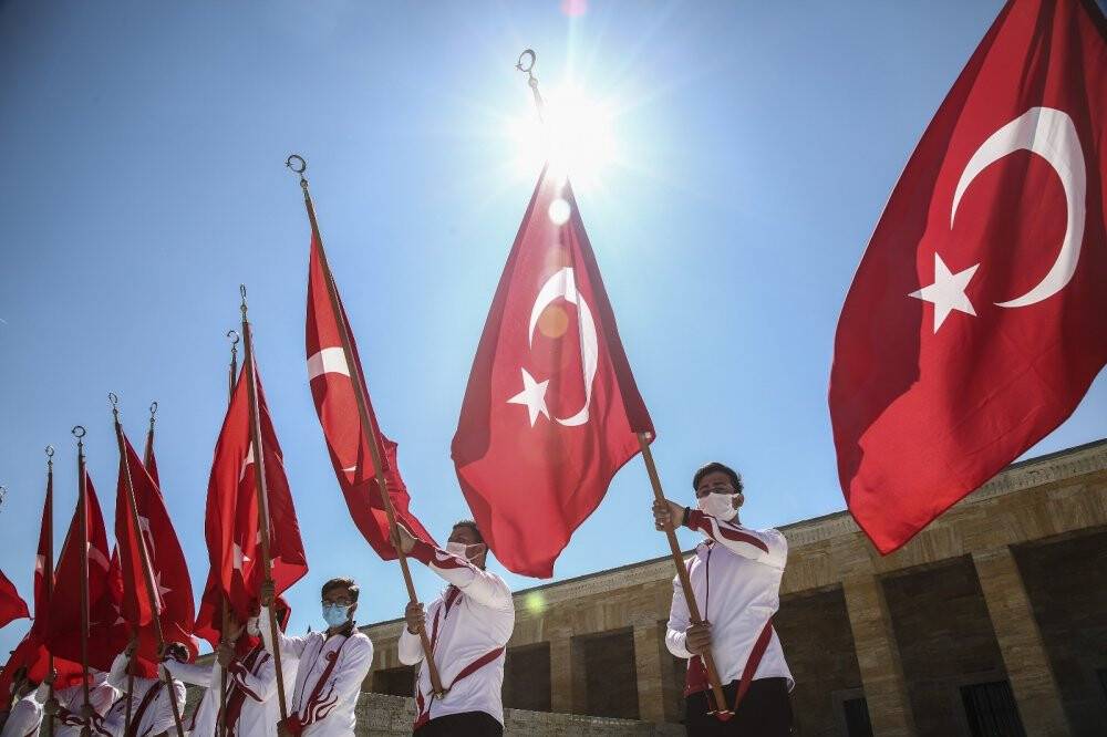 Bakan Kasapoğlu Anıtkabir’de