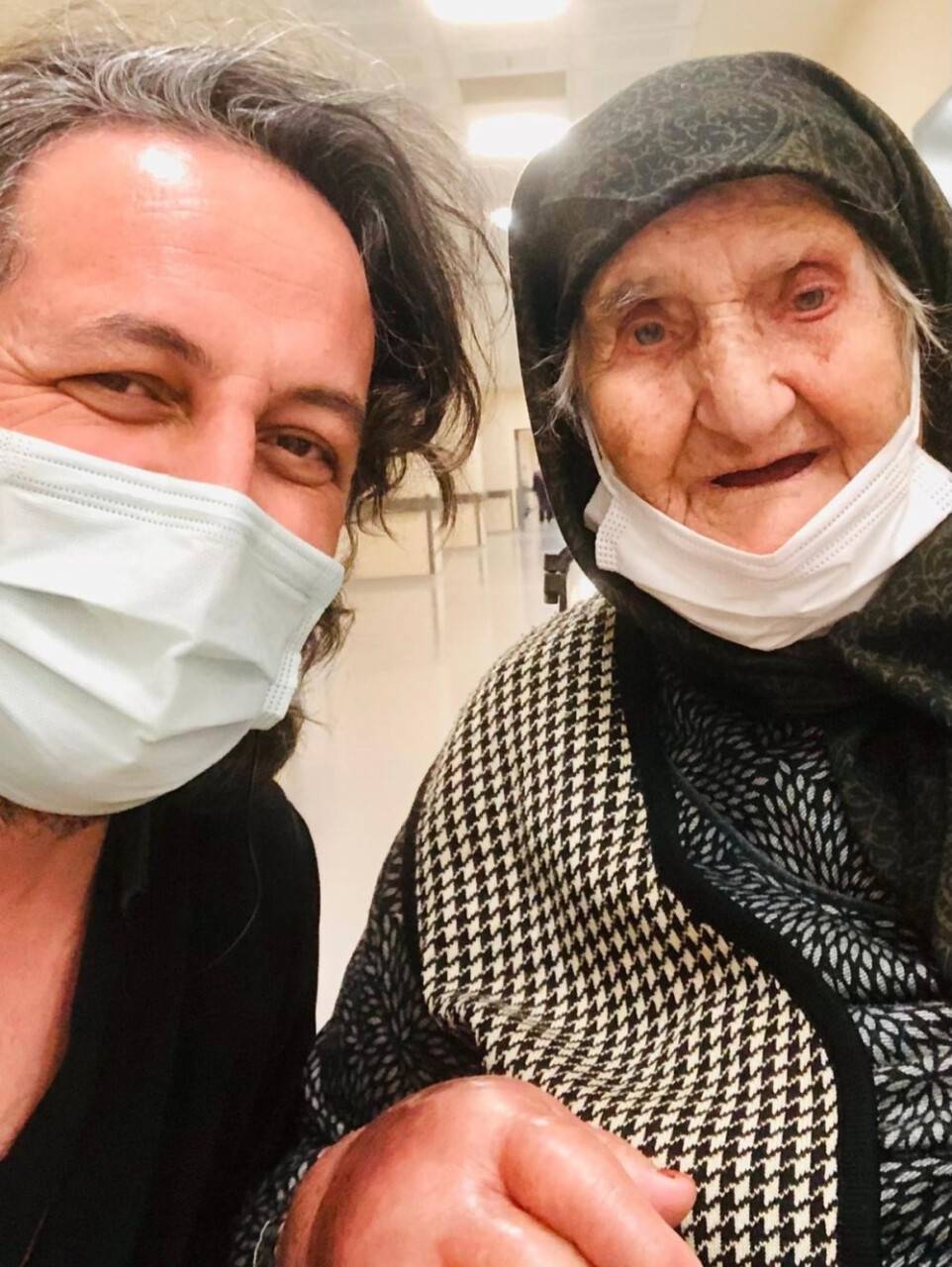 Konyalı 100 yaşındaki Peten ninenin Cumhurbaşkanı Erdoğan sevgisi