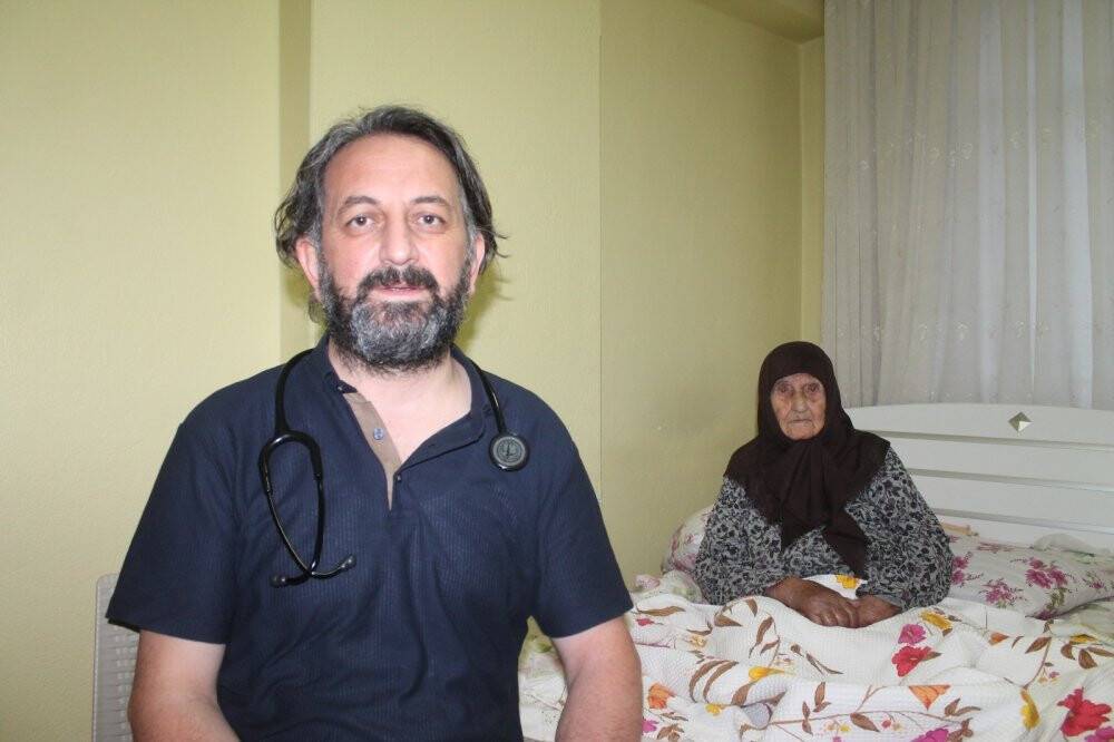 Konyalı 100 yaşındaki Peten ninenin Cumhurbaşkanı Erdoğan sevgisi